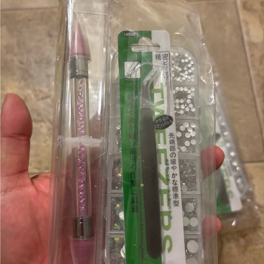 NWT Nail Art Tool with Pink Handle